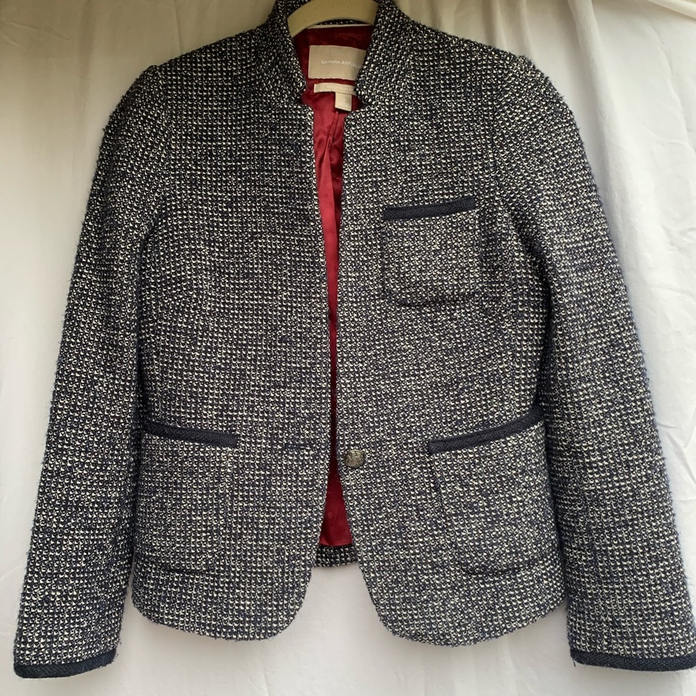 Grey and White Pattern Blazer! Perfect condition!